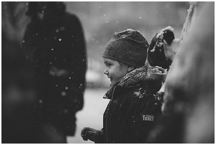 schneezauber-am-elbufer-familienfotografie-daniel-zube_0019.jpg