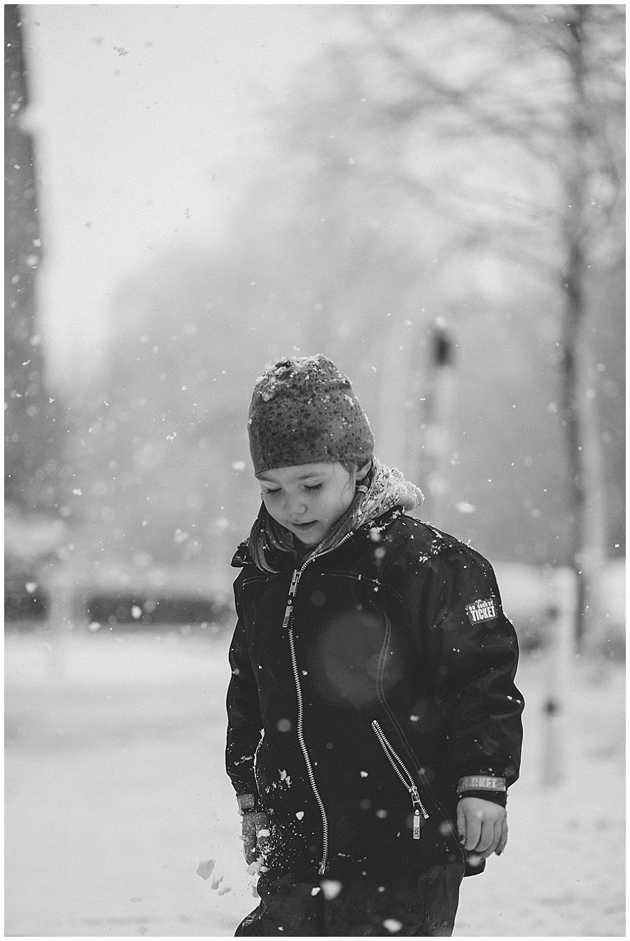 schneezauber-am-elbufer-familienfotografie-daniel-zube_0022.jpg