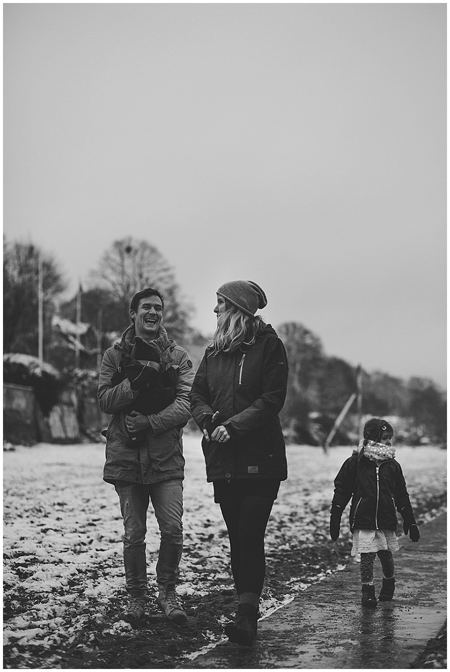 schneezauber-am-elbufer-familienfotografie-daniel-zube_0053.jpg