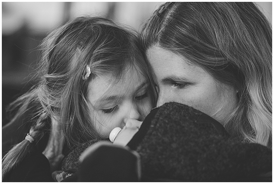 schneezauber-am-elbufer-familienfotografie-daniel-zube_0065.jpg