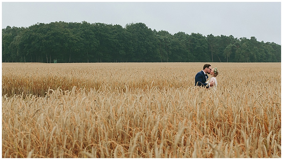 stuermische-hof-hochzeit-daniel-zube