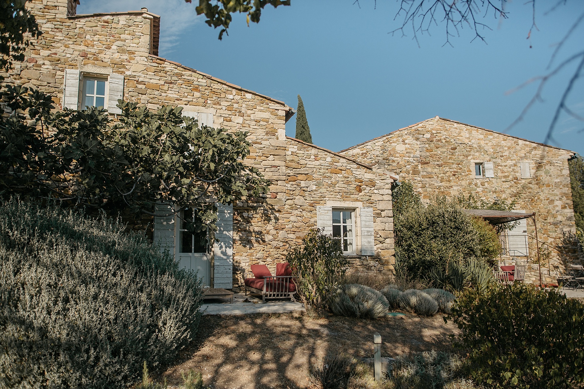 Traumhafte Hochzeit in der Provence. Hameau de Cournille.