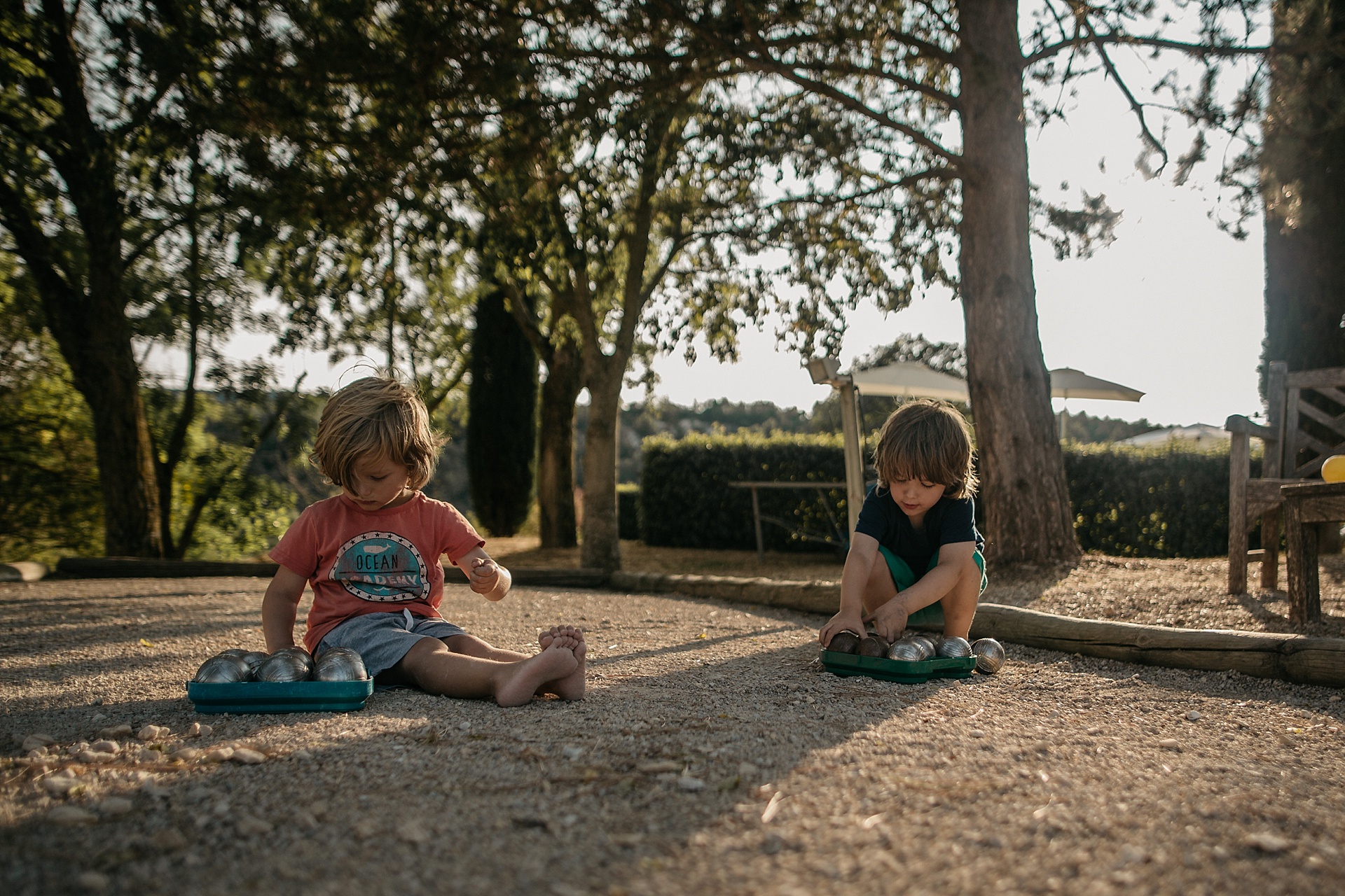 Traumhafte Hochzeit in der Provence. Boule playground for the kids.