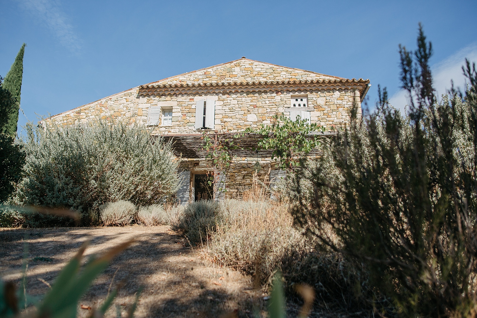 Traumhafte Hochzeit in der Provence. Hameau de Cournille.