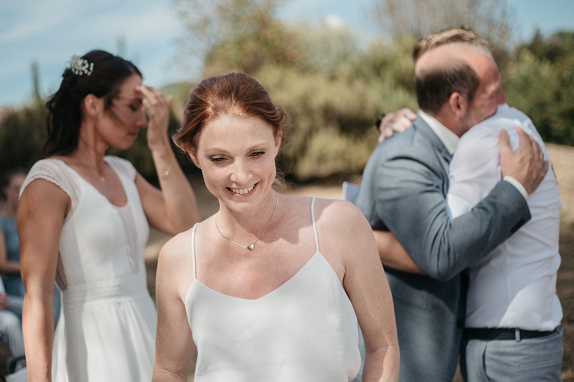 Traumhafte Hochzeit in der Provence. Die Trauzeugen halten eine emotionale Rede.