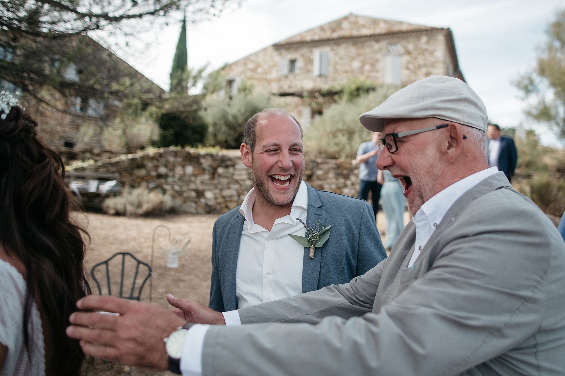 Traumhafte Hochzeit in der Provence. Geschafft. Jetzt wird gefeiert.