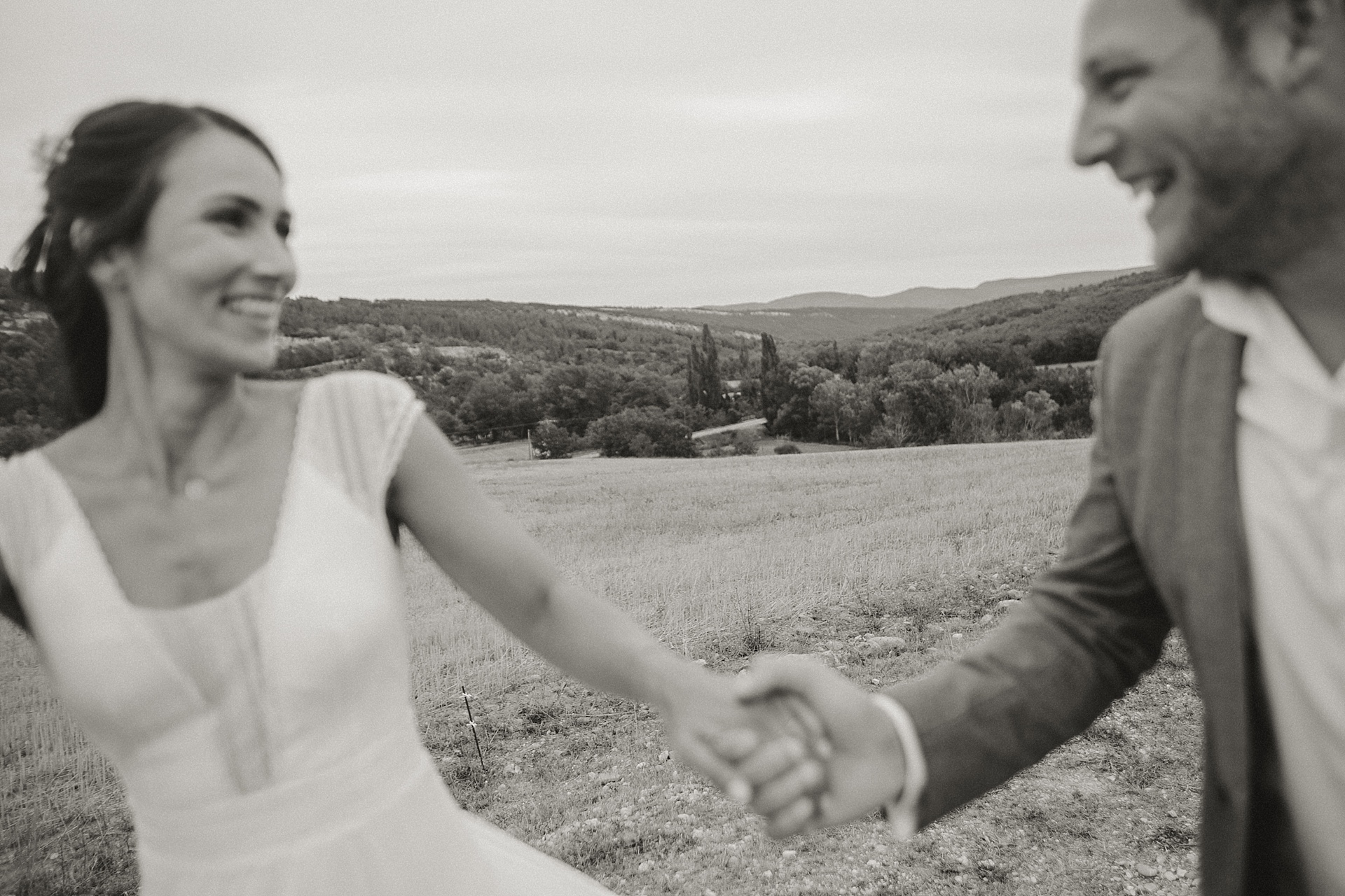 Traumhafte Hochzeit in der Provence. Brautpaarshooting.