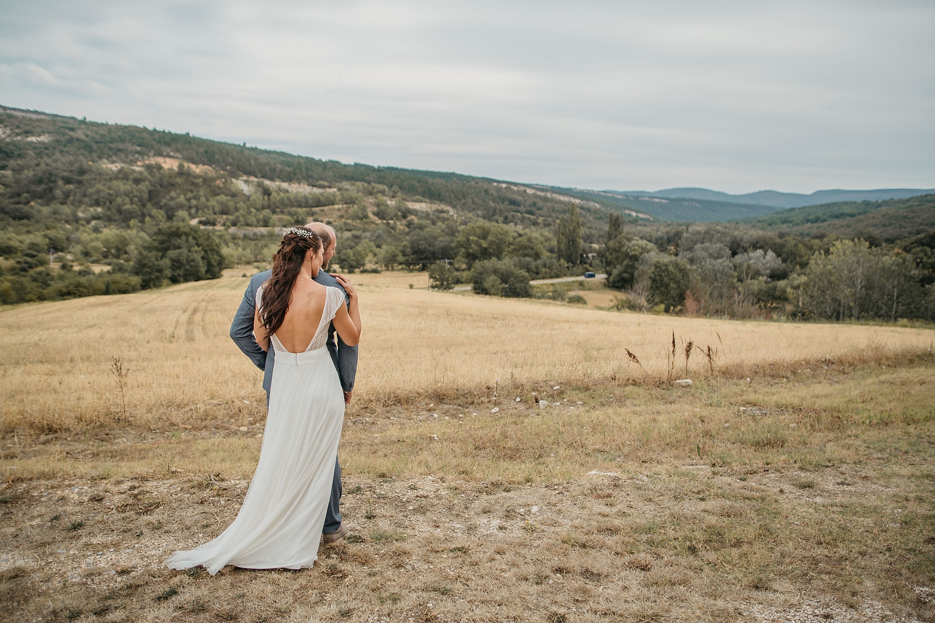 Traumhafte Hochzeit in der Provence. Brautpaarshooting.