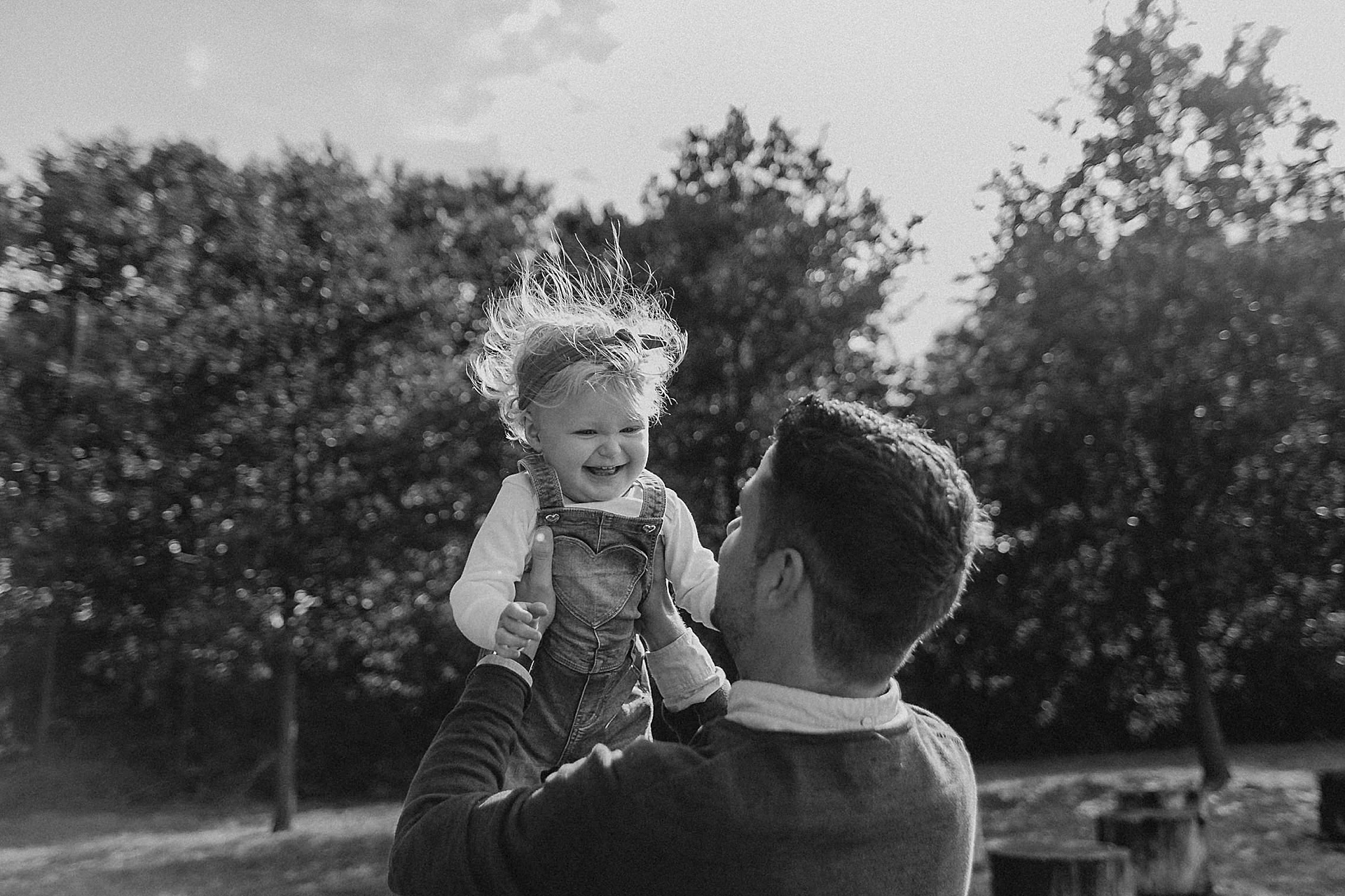 familienfotograf-familien-reportage-bremen-danielzube-familienfotografie_0003.jpg