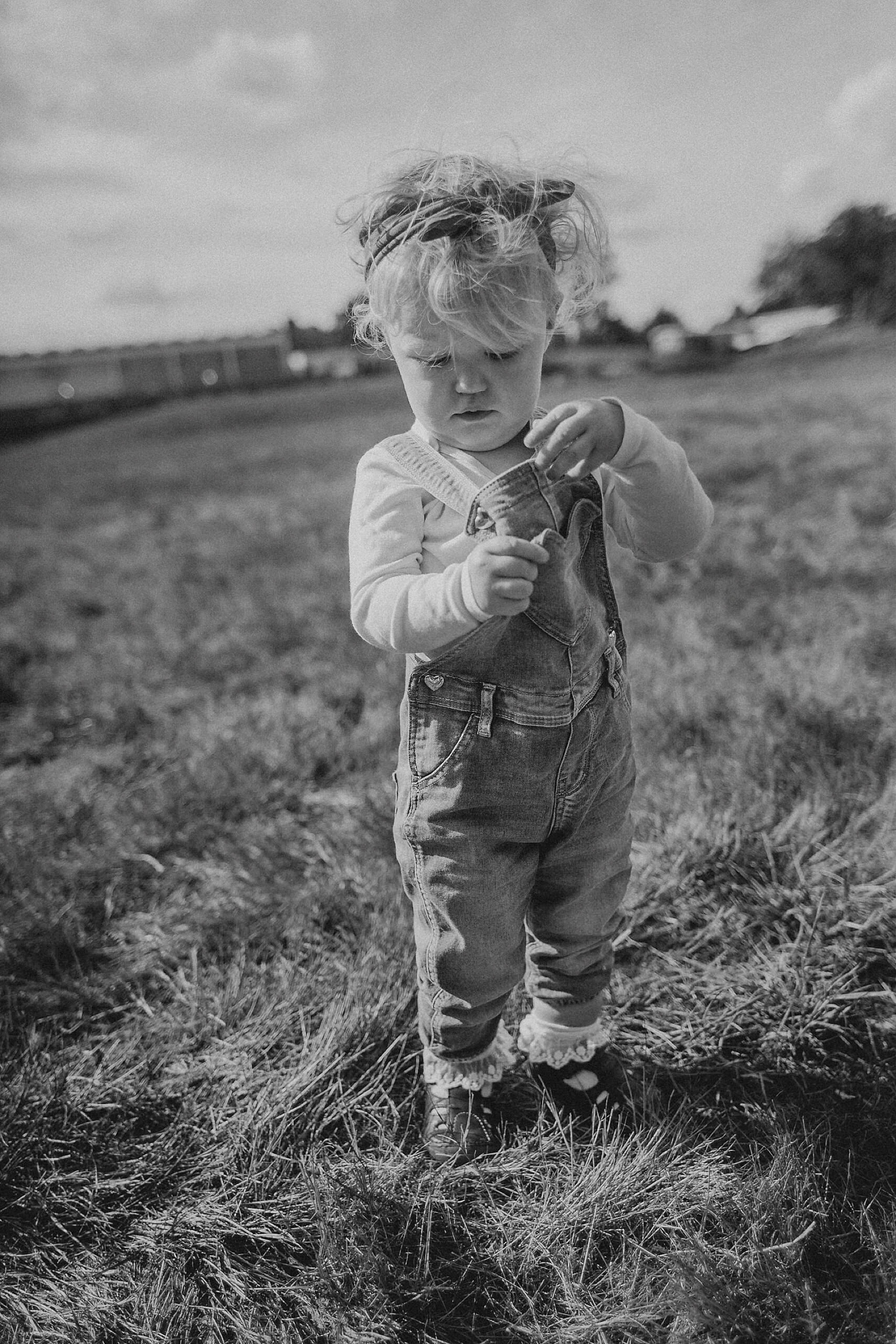 familienfotograf-familien-reportage-bremen-danielzube-familienfotografie_0007.jpg